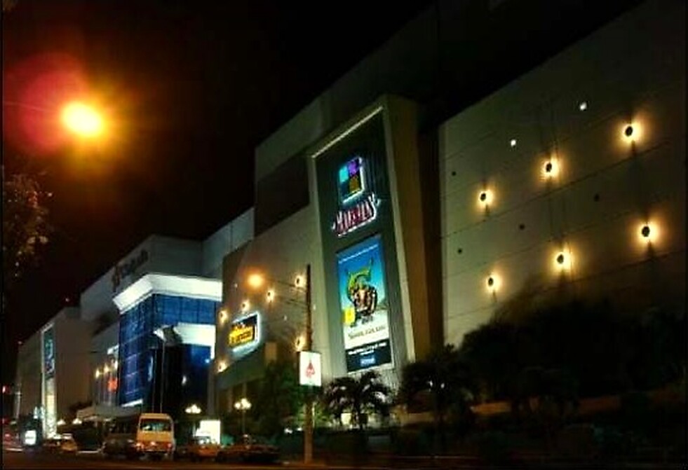 Centro Comercial Galerías Escalón